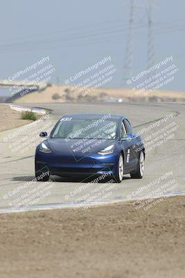 media/Oct-19-2025-Speed Ventures (Sun) [[a6e7fe67be]]/TC B/Session 2 (Outside Grapevine)/